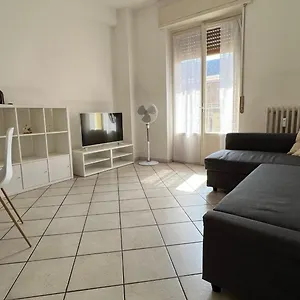 Appartamento duomo A 20 Minuti Netflix, Wi-fi Da Jul's, Rozzano