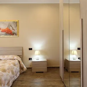  Hébergement de vacances Casa Vacanze Corso Roma Italie